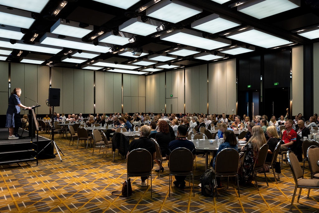 CRAN Aplus MLB 2024 061