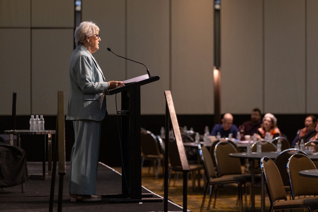 CRAN Aplus MLB 2024 545