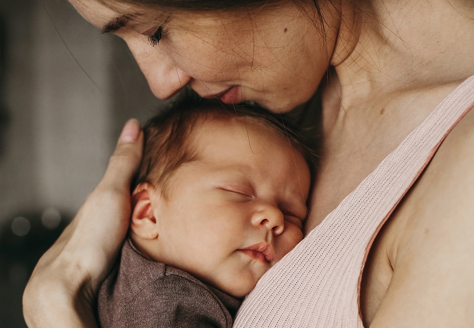 Leonie2 964x667 Landscape